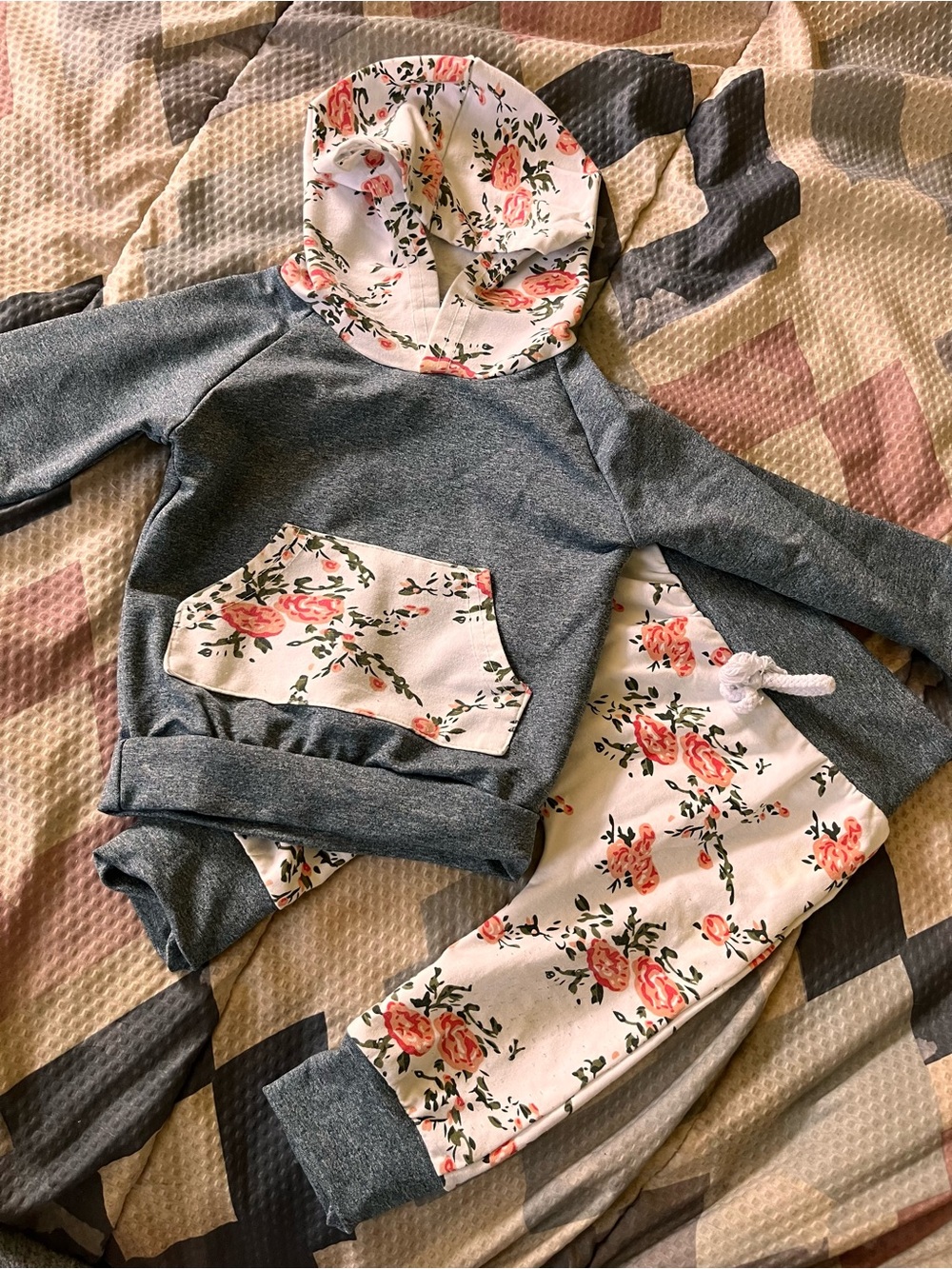 Girls' Floral-Trim Gray Hoodie & Floral Legging Pajama Set